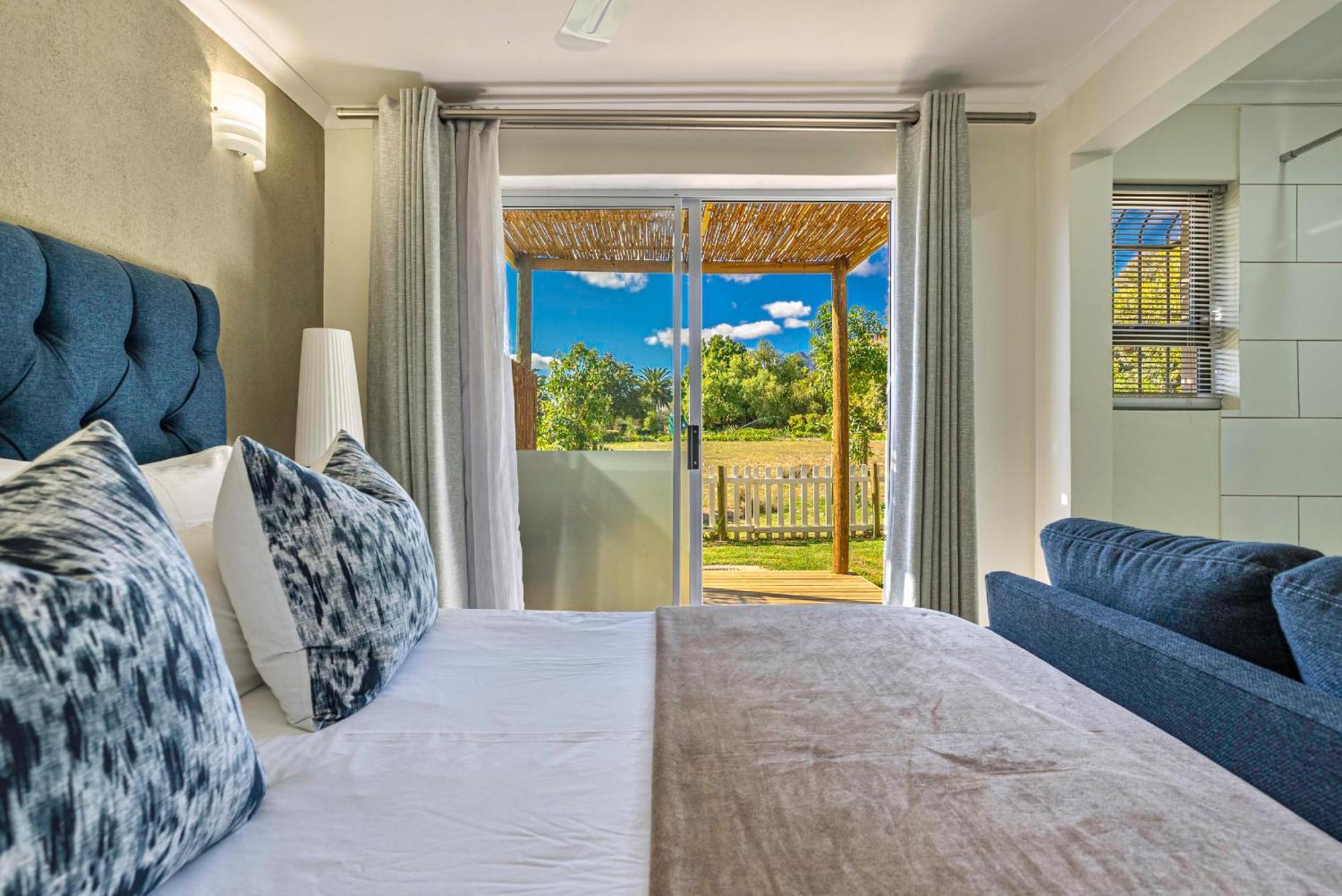 Val De Vine Hotel Stellenbosch Exterior photo